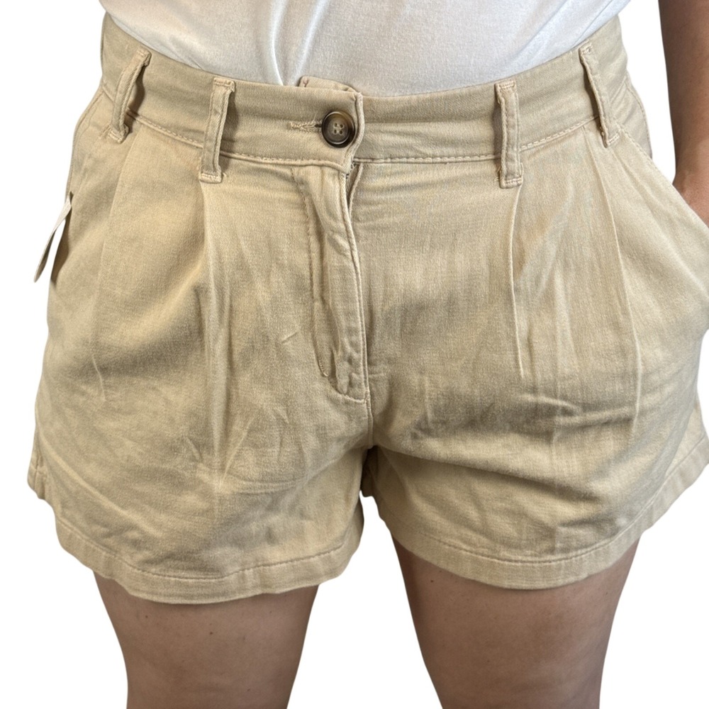 Free People Billie Pleated Chino Shorts Size 6 Almond Milk Cotton Blend NWT
